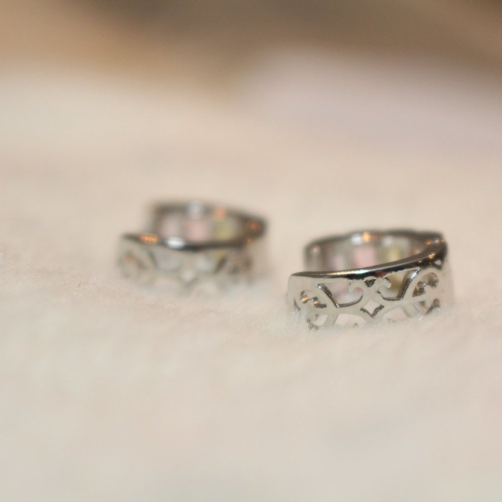 💎💎18K White Gold Amethyst Morganite Peridot Citrine Topaz Huggie Hoop Earr💎💎 - Picture 4 of 5